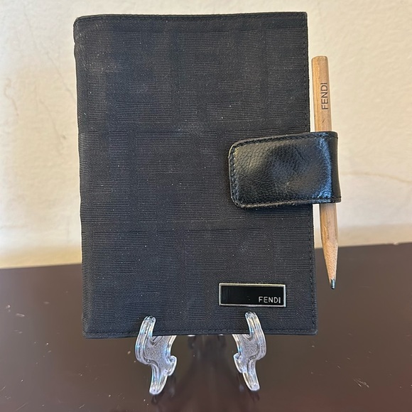 Fendi black 6 ring agenda with Fendi pencil! Authentic ! Silver hardware! - Picture 10 of 10